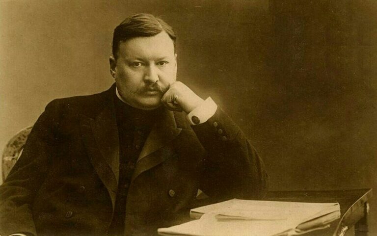 Александр Глазунов – великий директор Петербургской консерватории.
